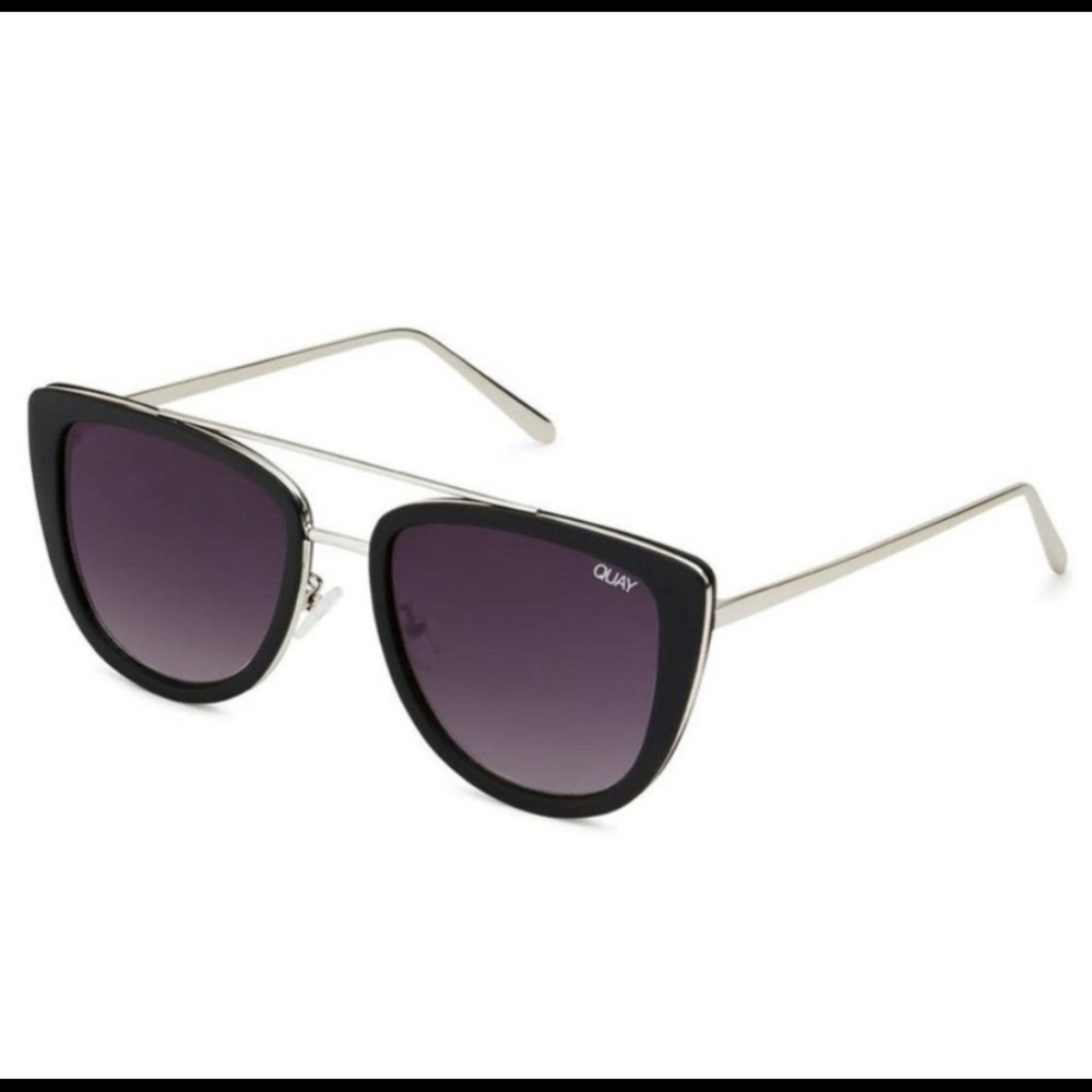 Quay French Kiss Black Sunglasses w/ case + cloth
